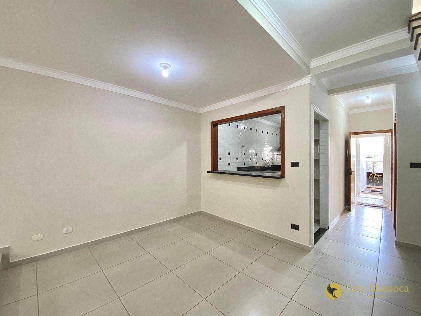 Casa à venda com 3 quartos, 210m² - Foto 1