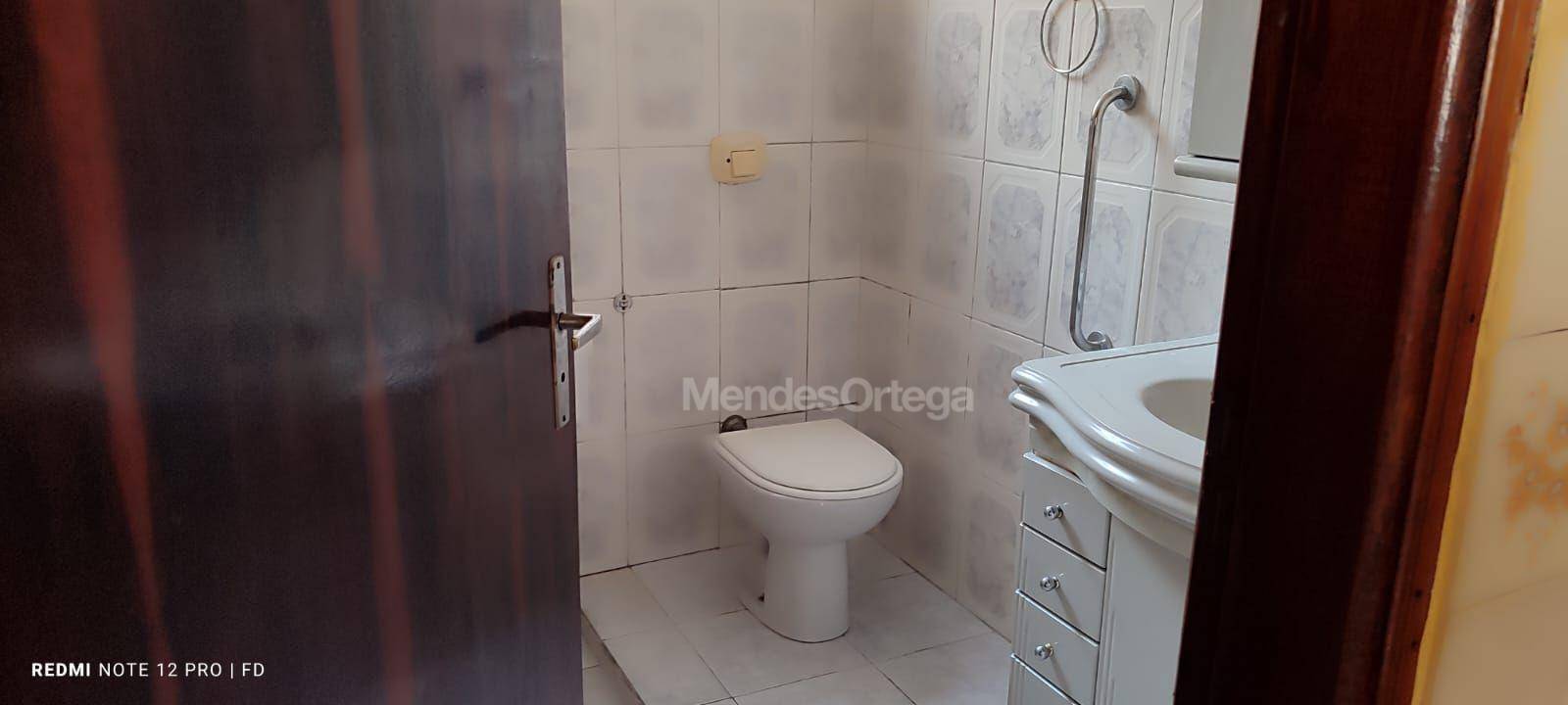 Casa para alugar com 2 quartos, 70m² - Foto 18