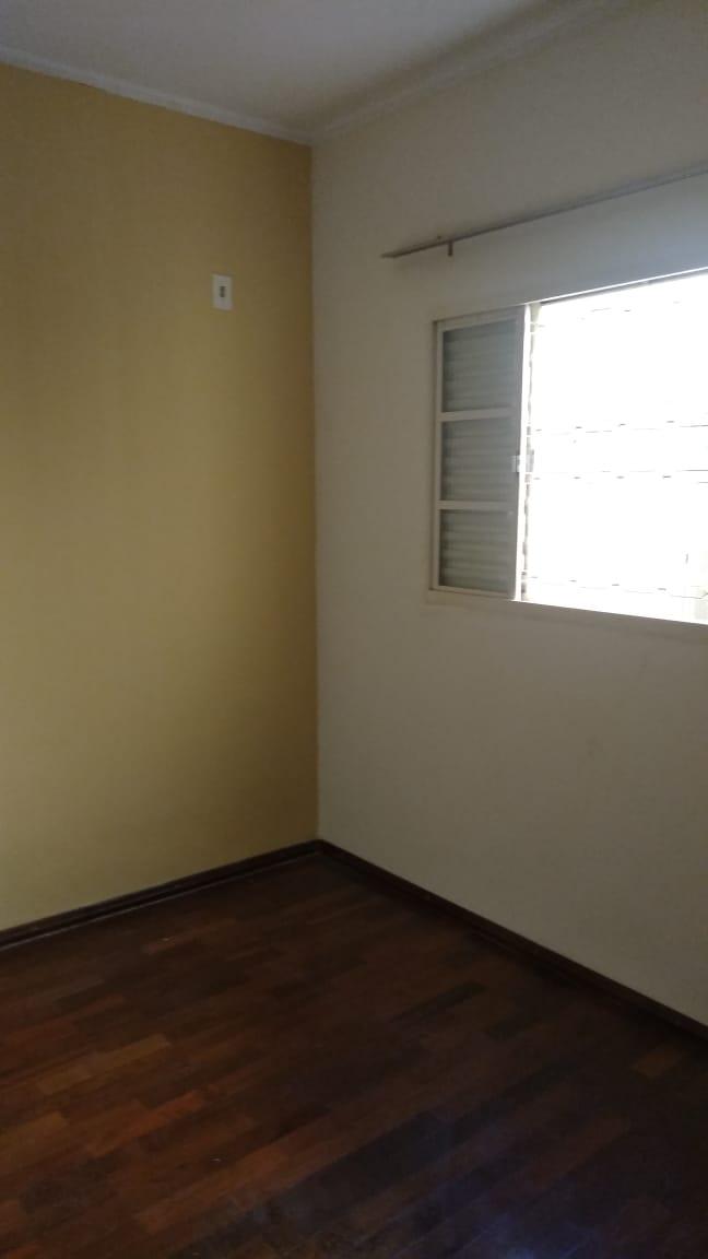 Casa à venda com 3 quartos, 250m² - Foto 4