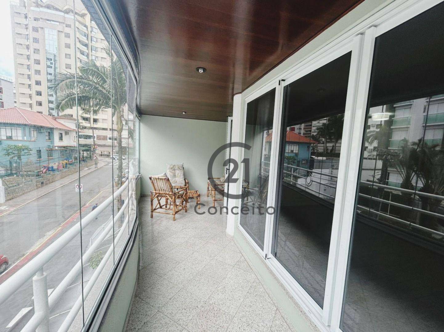 Apartamento à venda com 4 quartos, 143m² - Foto 5