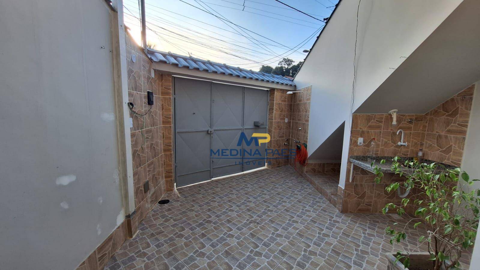 Casa à venda com 3 quartos, 132M2 - Foto 2