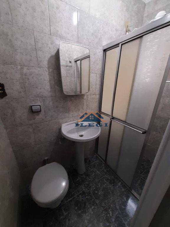 Casa à venda com 4 quartos, 265m² - Foto 16