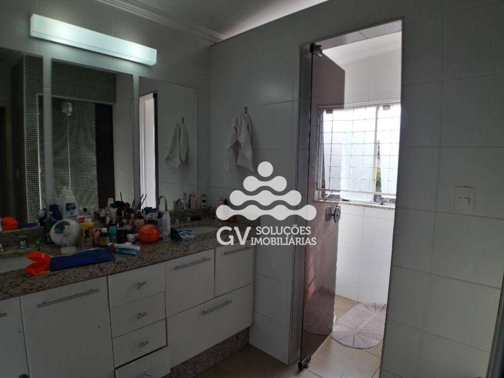 Casa para alugar com 3 quartos, 600m² - Foto 27