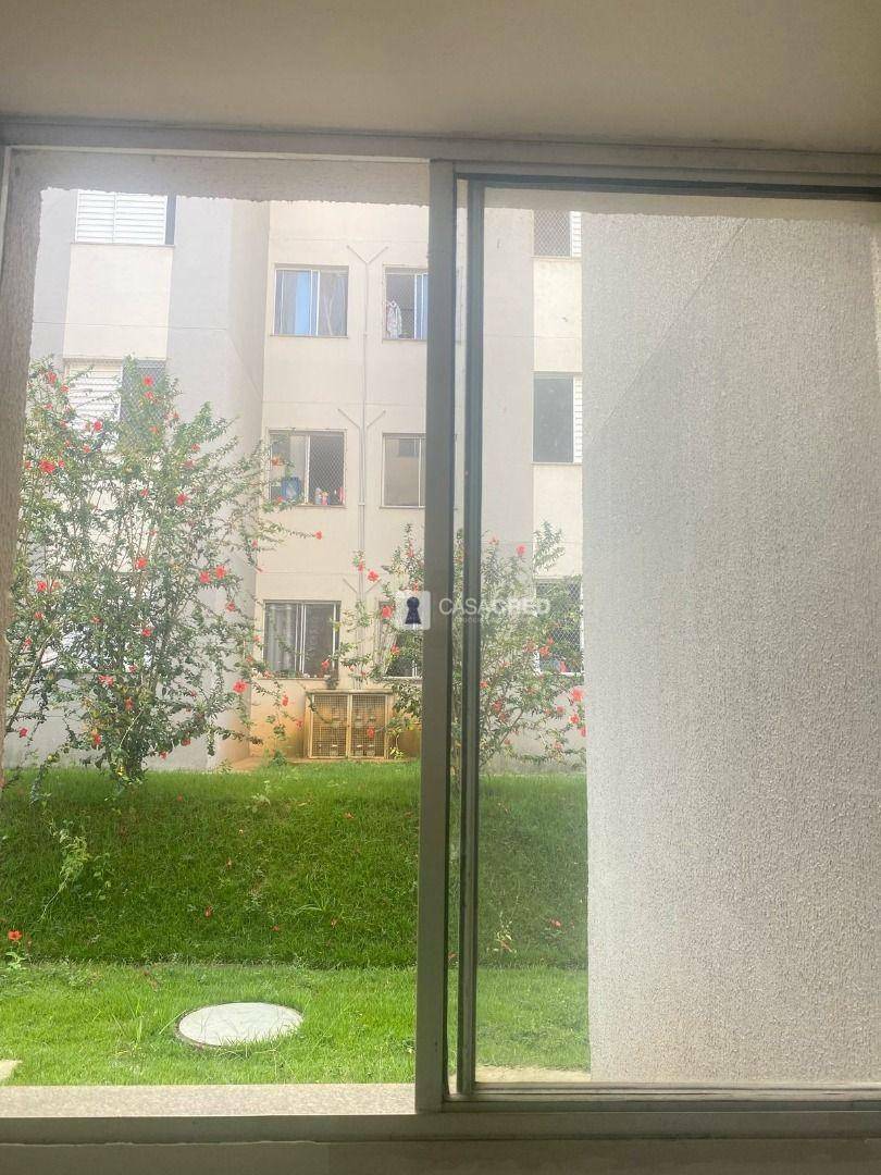Apartamento para alugar com 2 quartos, 52m² - Foto 6