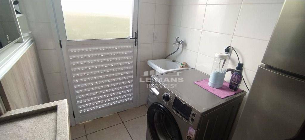 Apartamento à venda com 2 quartos, 45m² - Foto 3