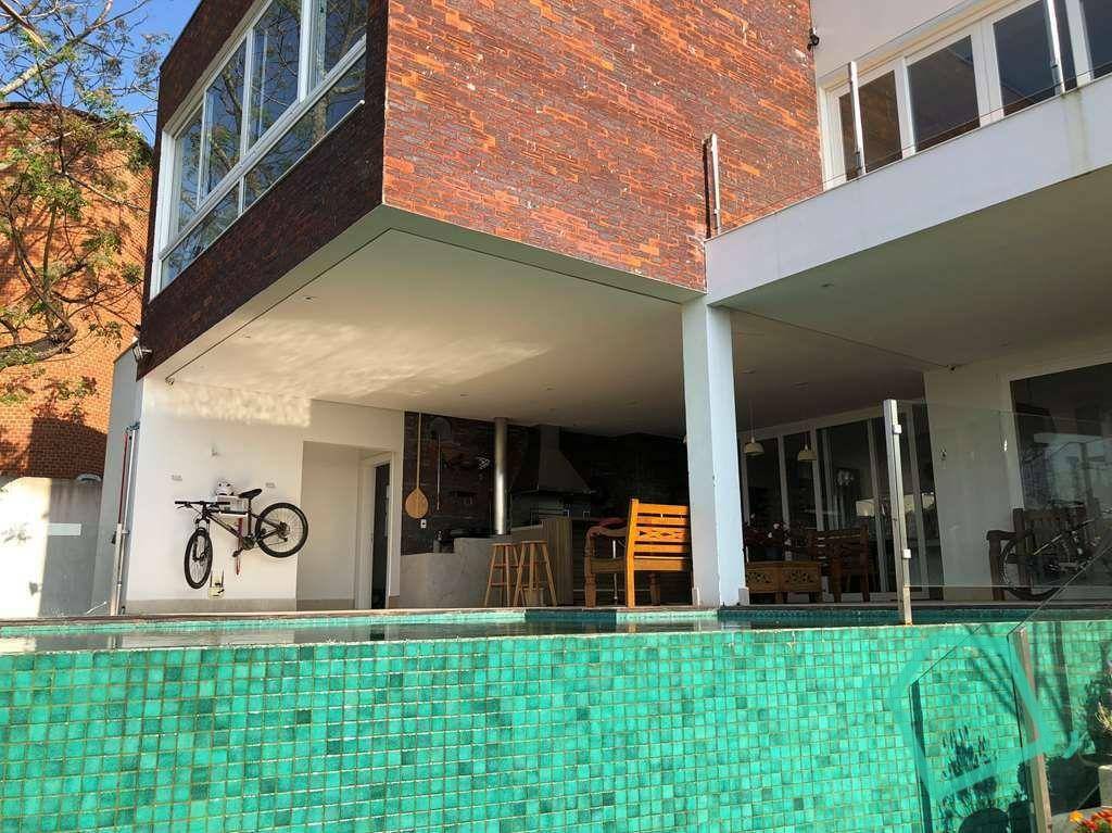 Casa de Condomínio para alugar com 4 quartos, 550m² - Foto 45