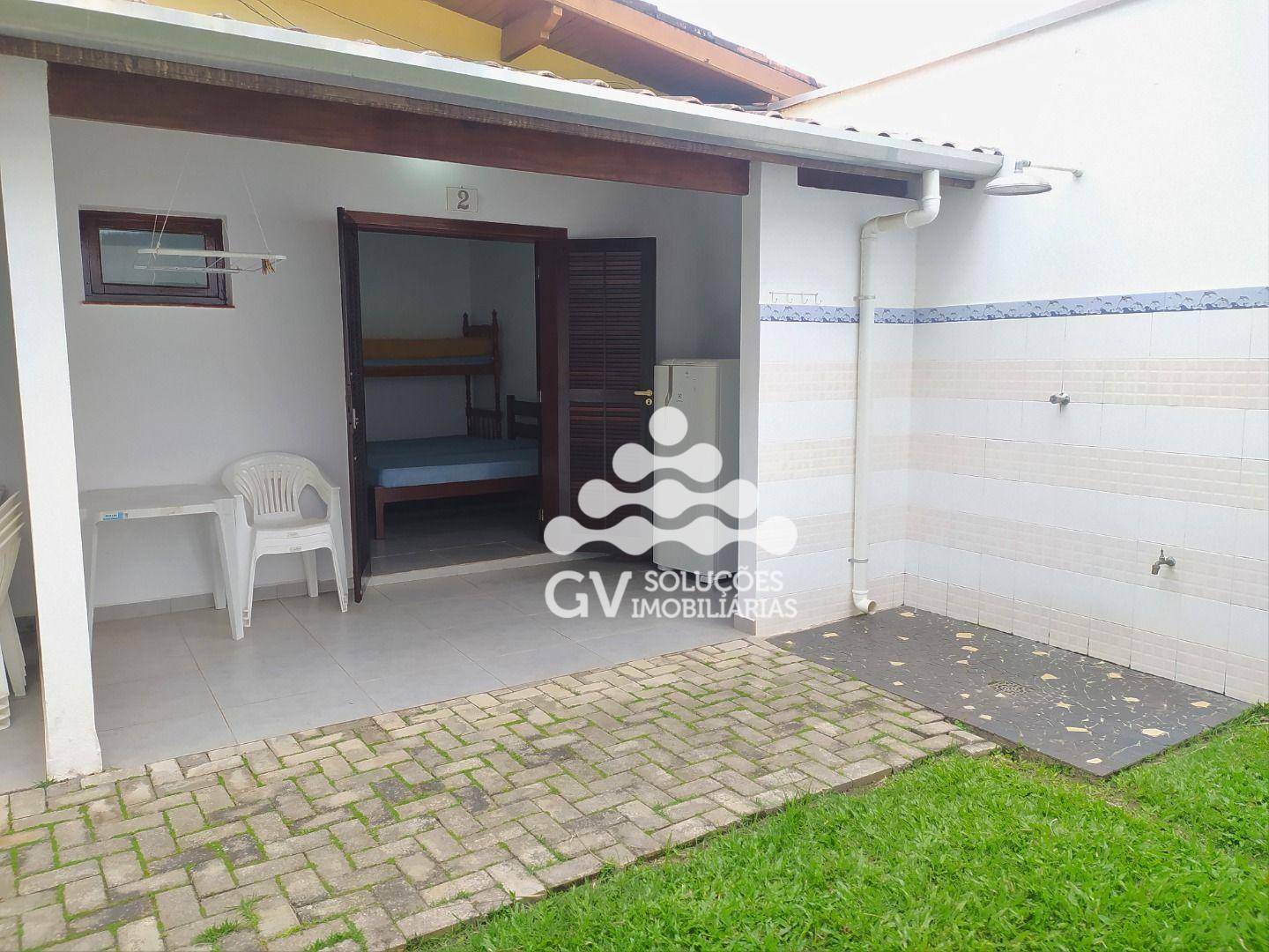 Casa à venda com 6 quartos, 132m² - Foto 11