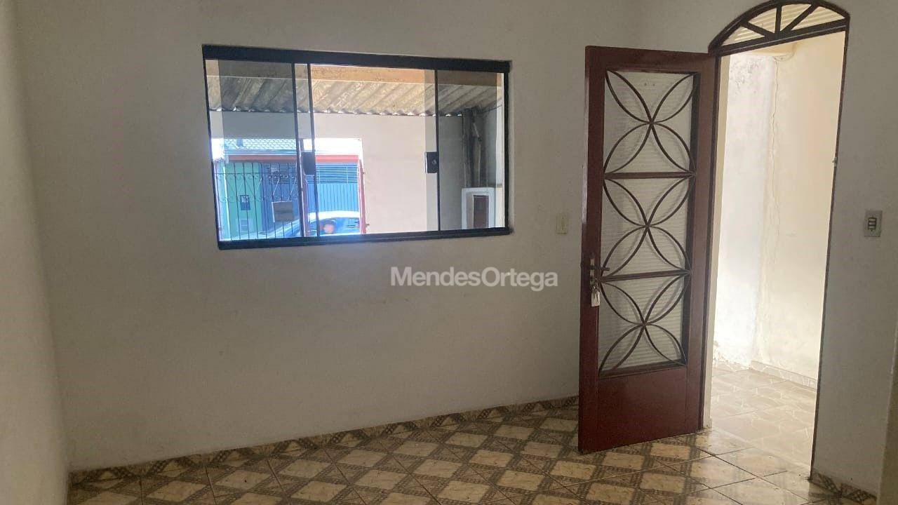 Casa, 1 quarto, 85 m² - Foto 1