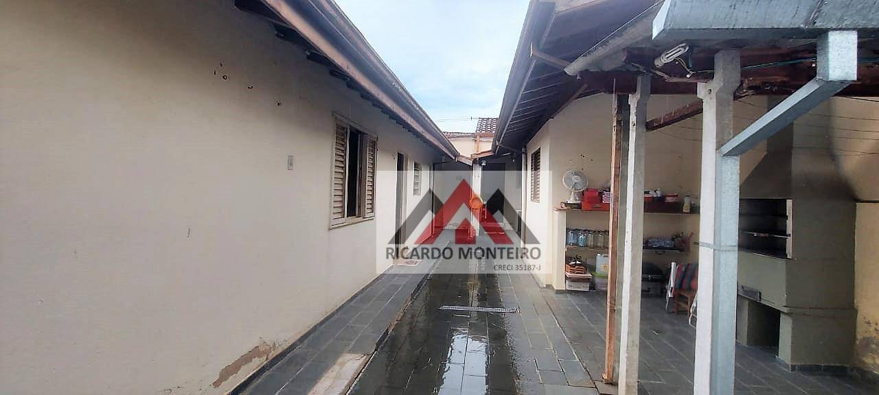 Casa à venda com 5 quartos, 290m² - Foto 17