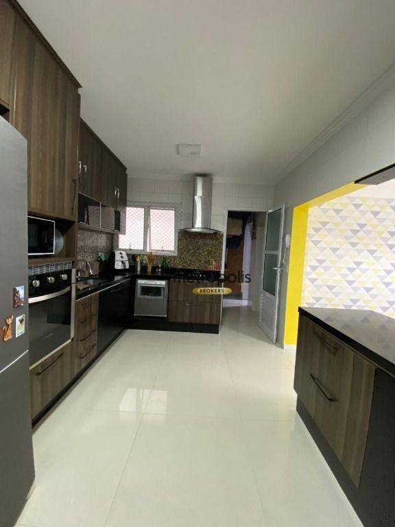 Apartamento à venda com 3 quartos, 122m² - Foto 13