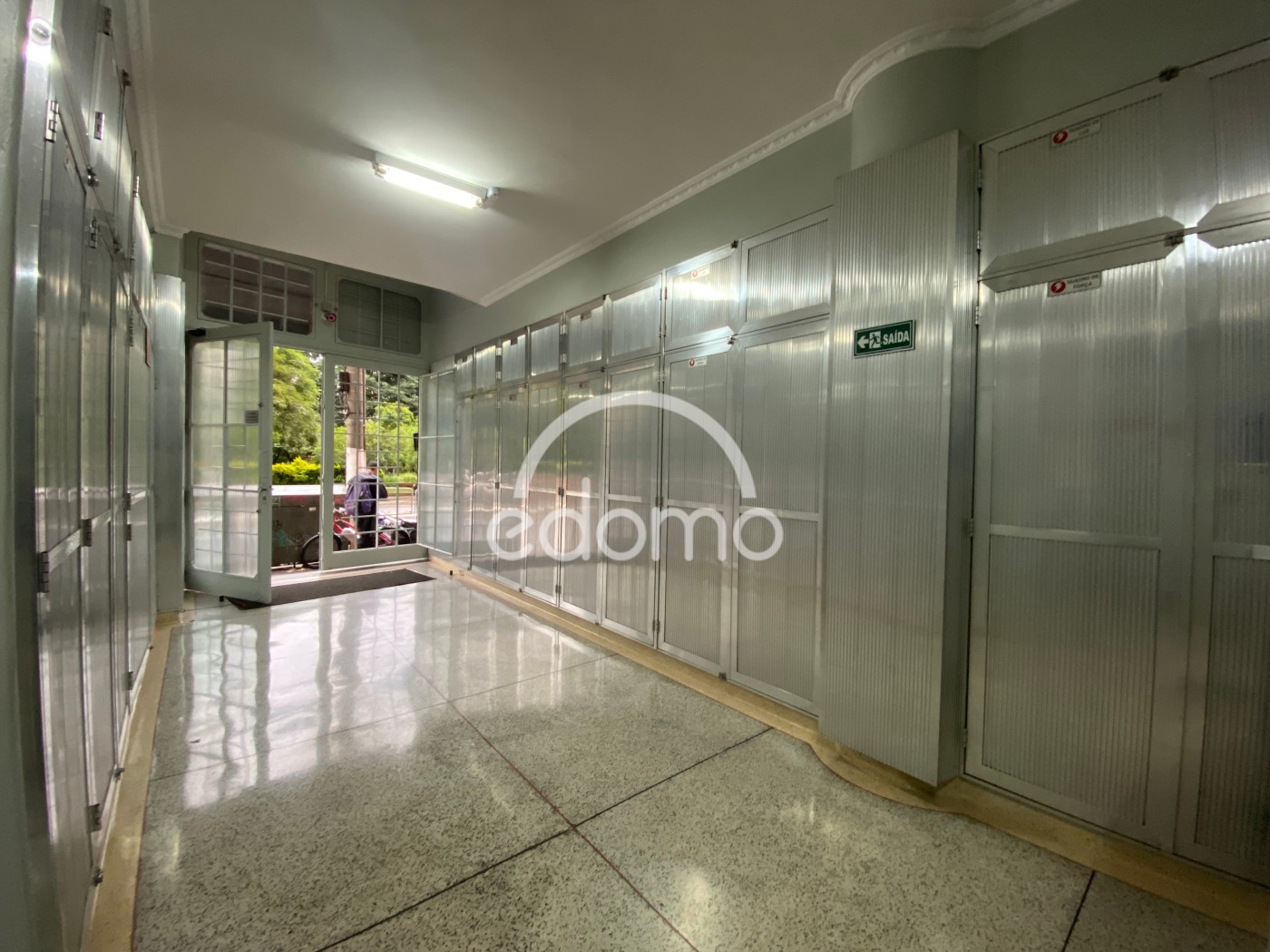 Apartamento para alugar com 1 quarto, 65m² - Foto 13