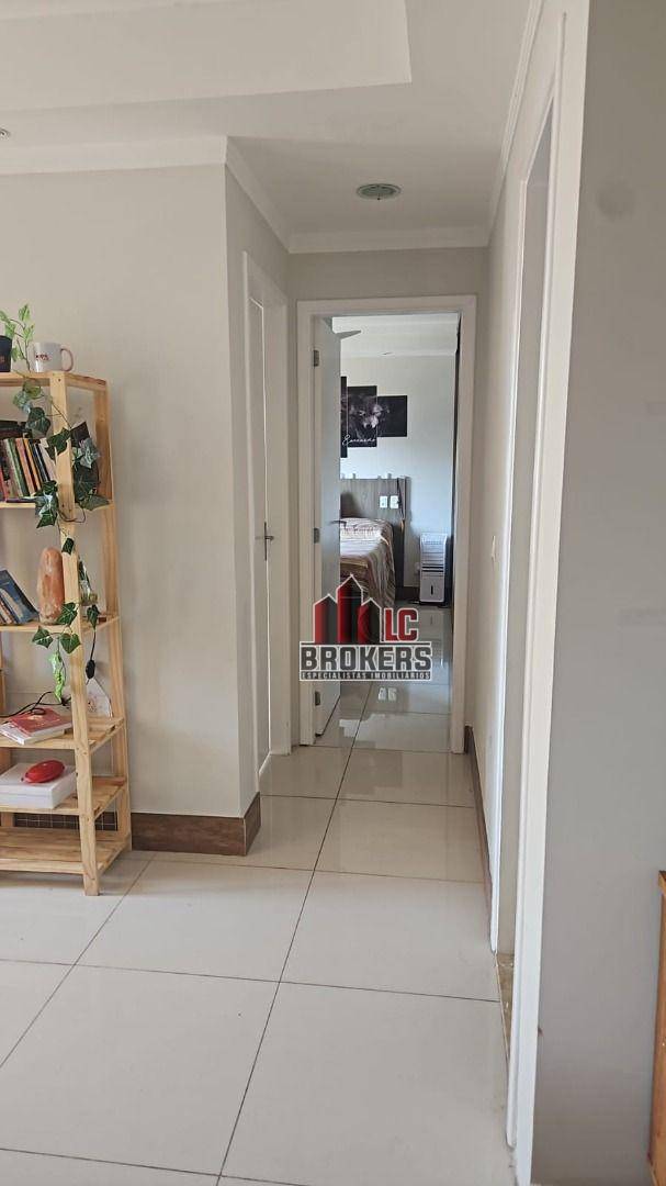 Apartamento para alugar com 2 quartos, 70m² - Foto 18