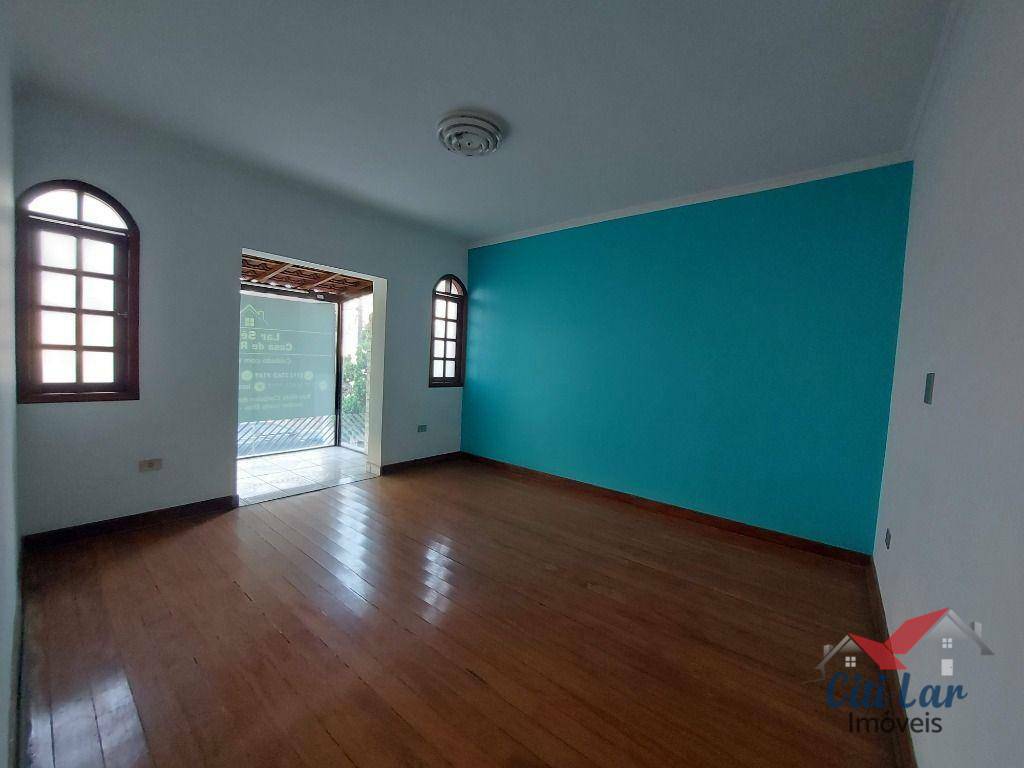 Casa para alugar com 2 quartos, 150m² - Foto 1