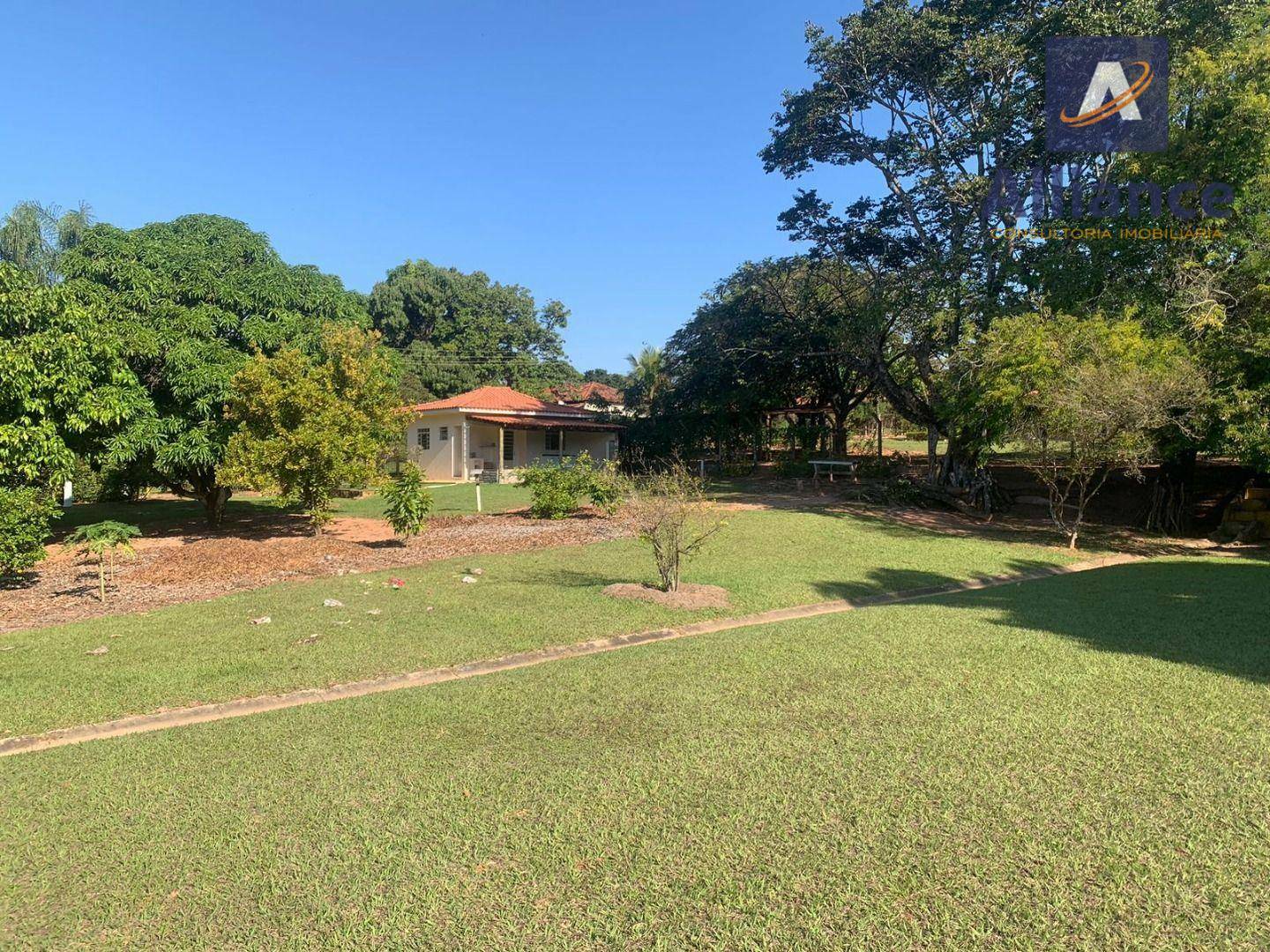 Chácara à venda com 2 quartos, 70m² - Foto 2