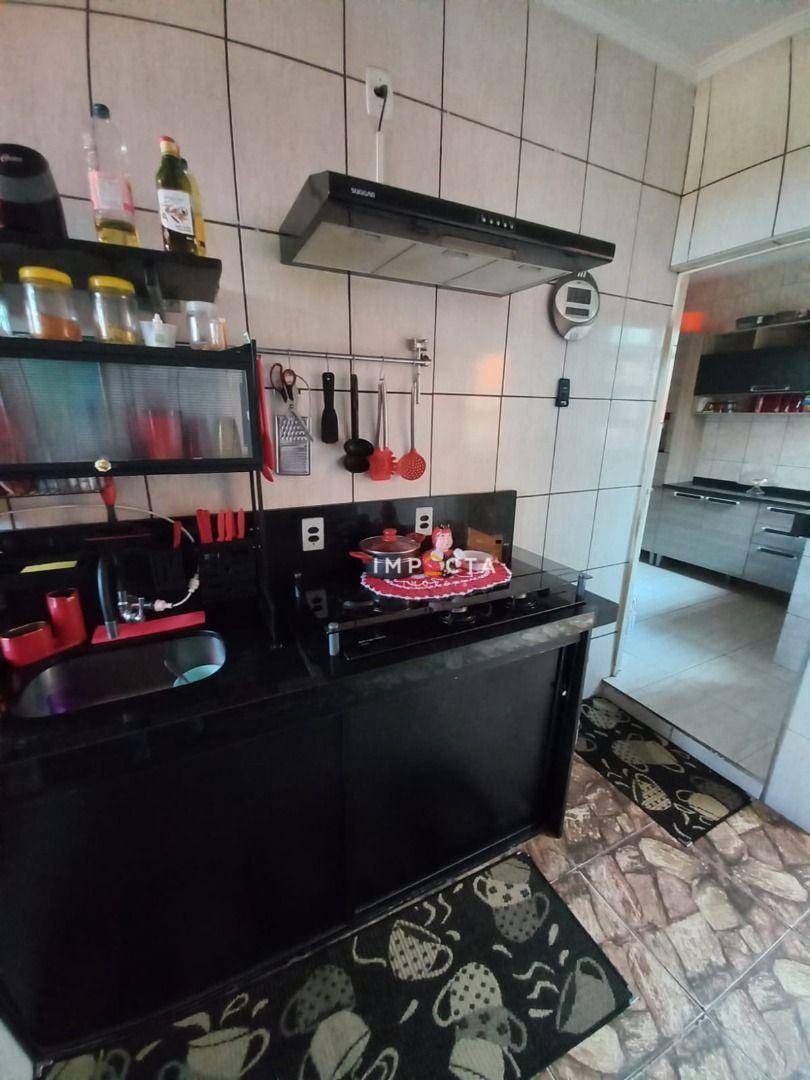 Casa à venda com 4 quartos, 158m² - Foto 6