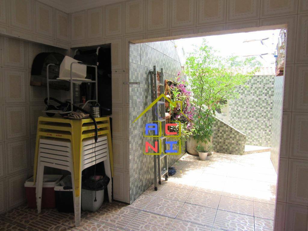 Casa à venda com 2 quartos, 200m² - Foto 34