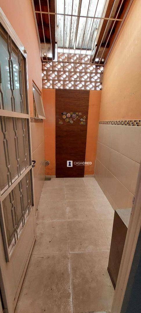 Casa à venda e aluguel com 3 quartos, 85m² - Foto 16