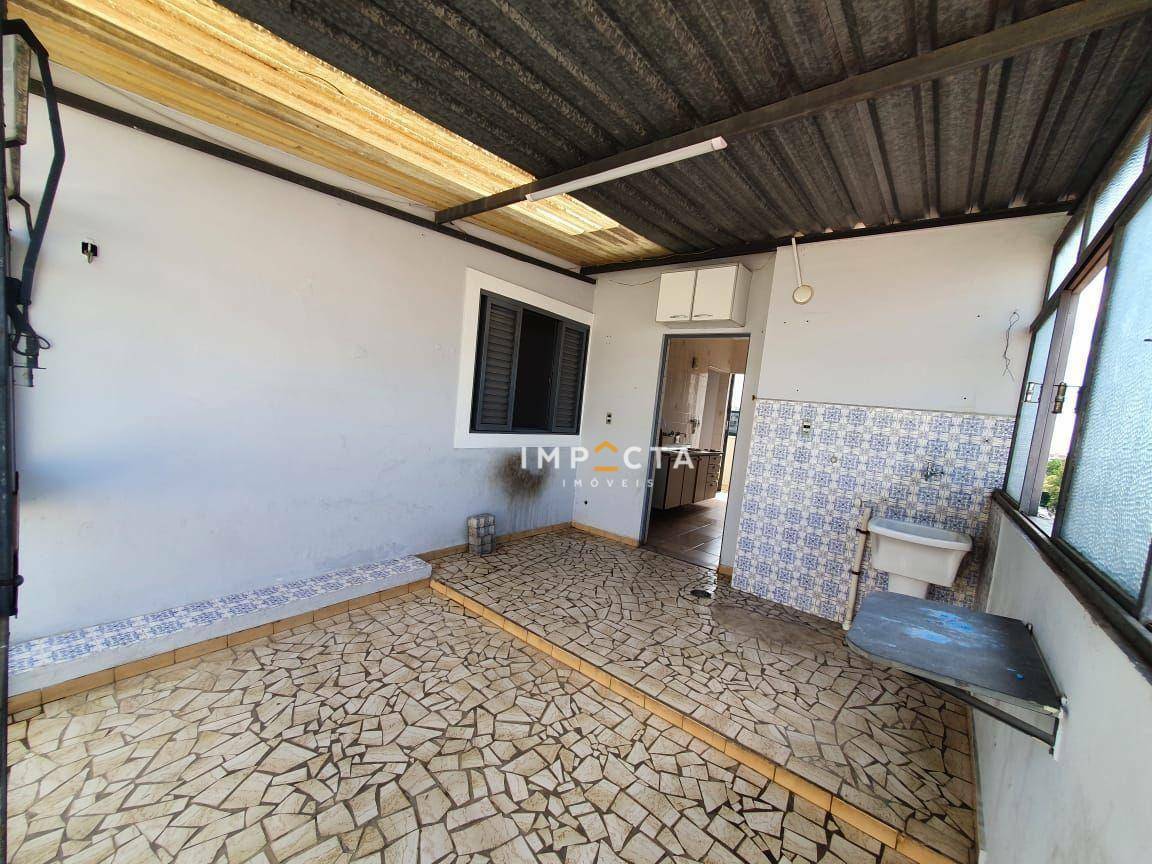 Apartamento à venda com 3 quartos, 90m² - Foto 13