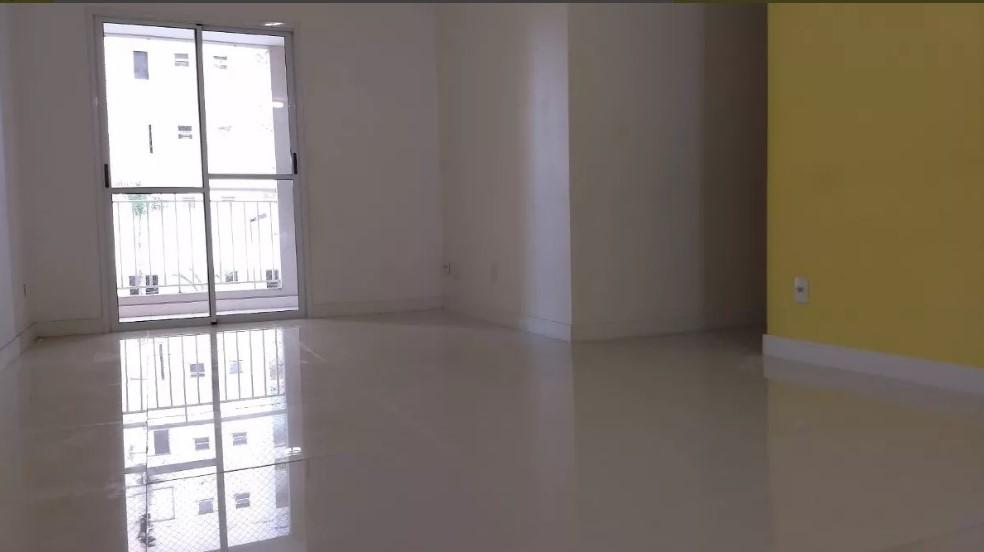 Apartamento à venda com 3 quartos, 72m² - Foto 2