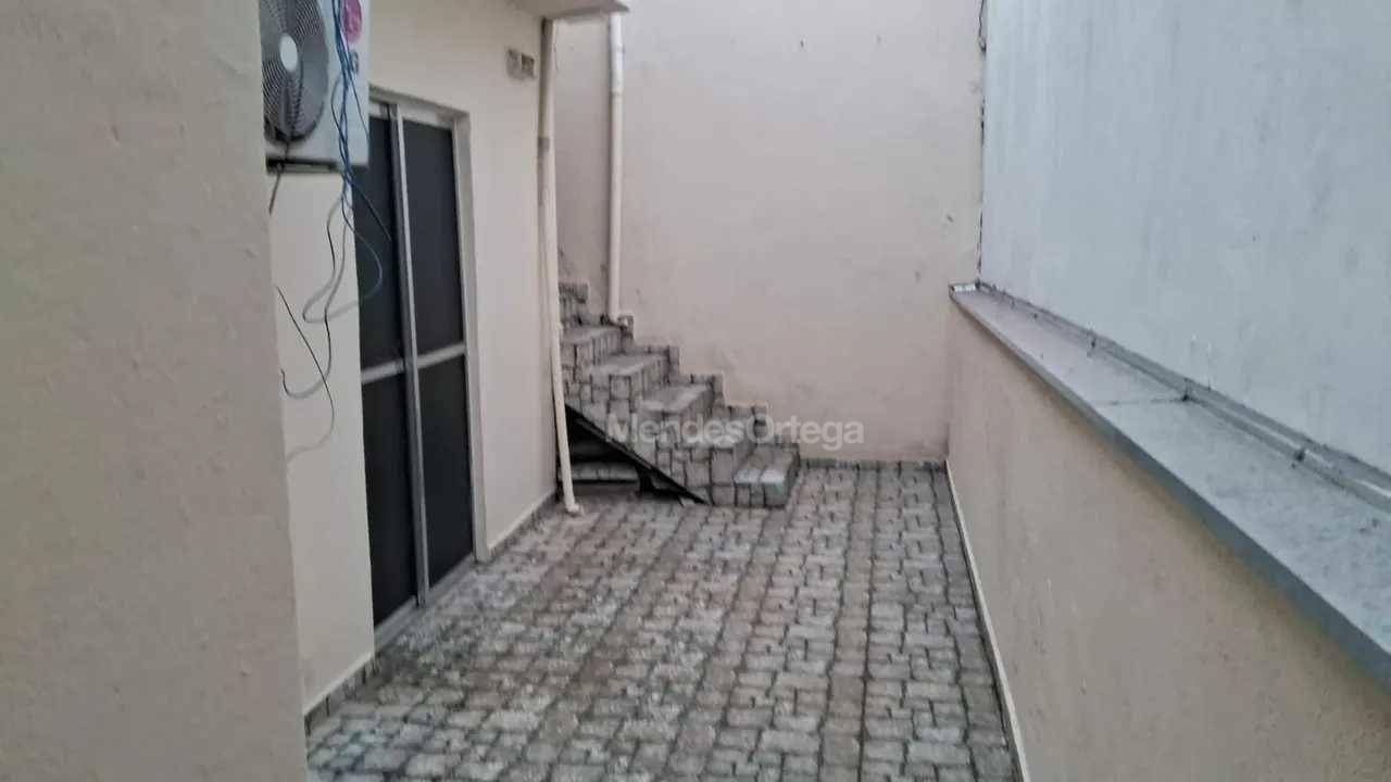 Casa à venda com 3 quartos, 200m² - Foto 10