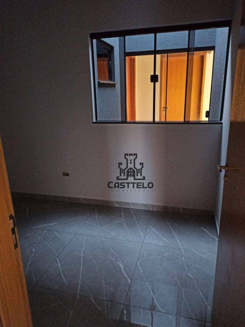 Casa à venda com 3 quartos, 73m² - Foto 4