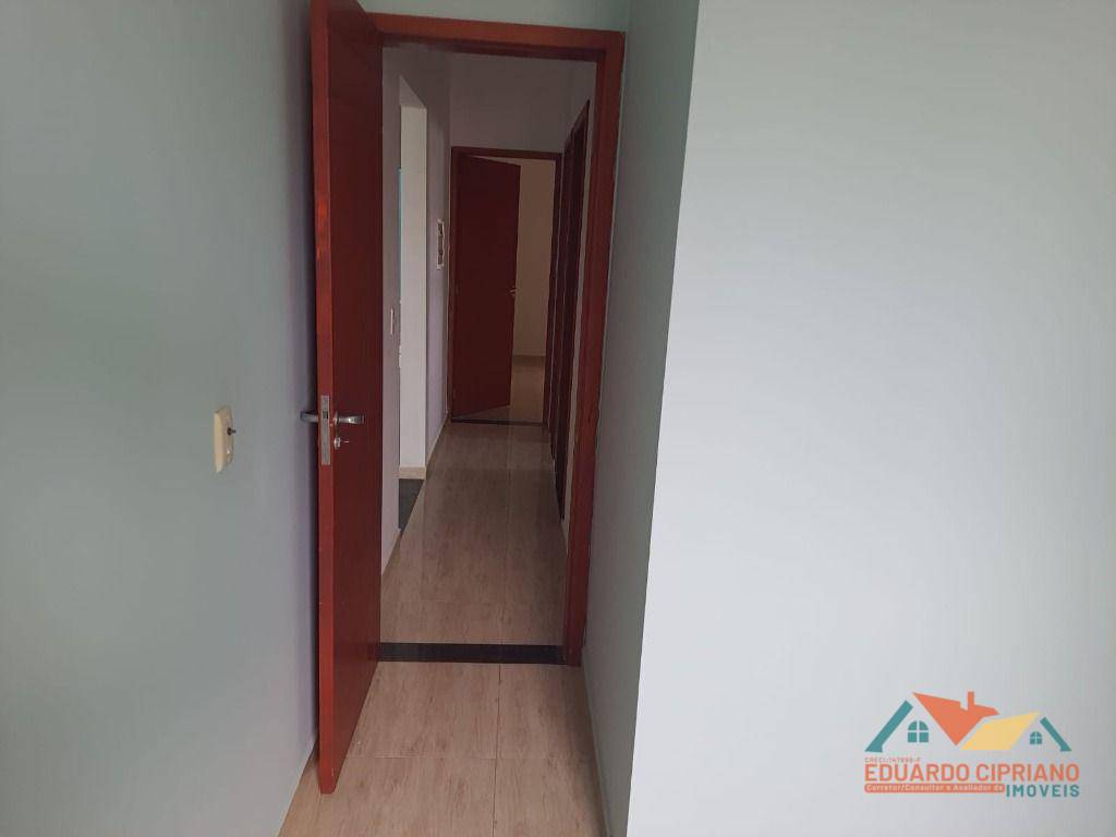 Sobrado à venda com 3 quartos, 156m² - Foto 4