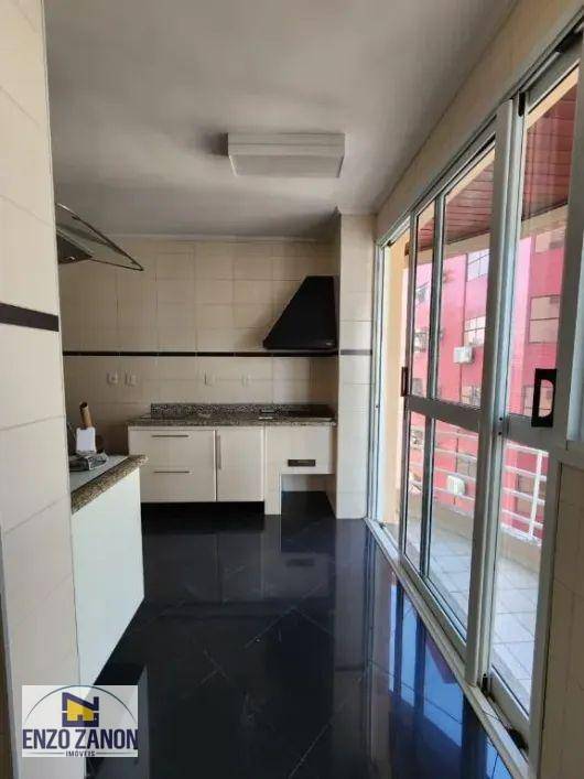 Apartamento para alugar com 3 quartos, 133m² - Foto 11