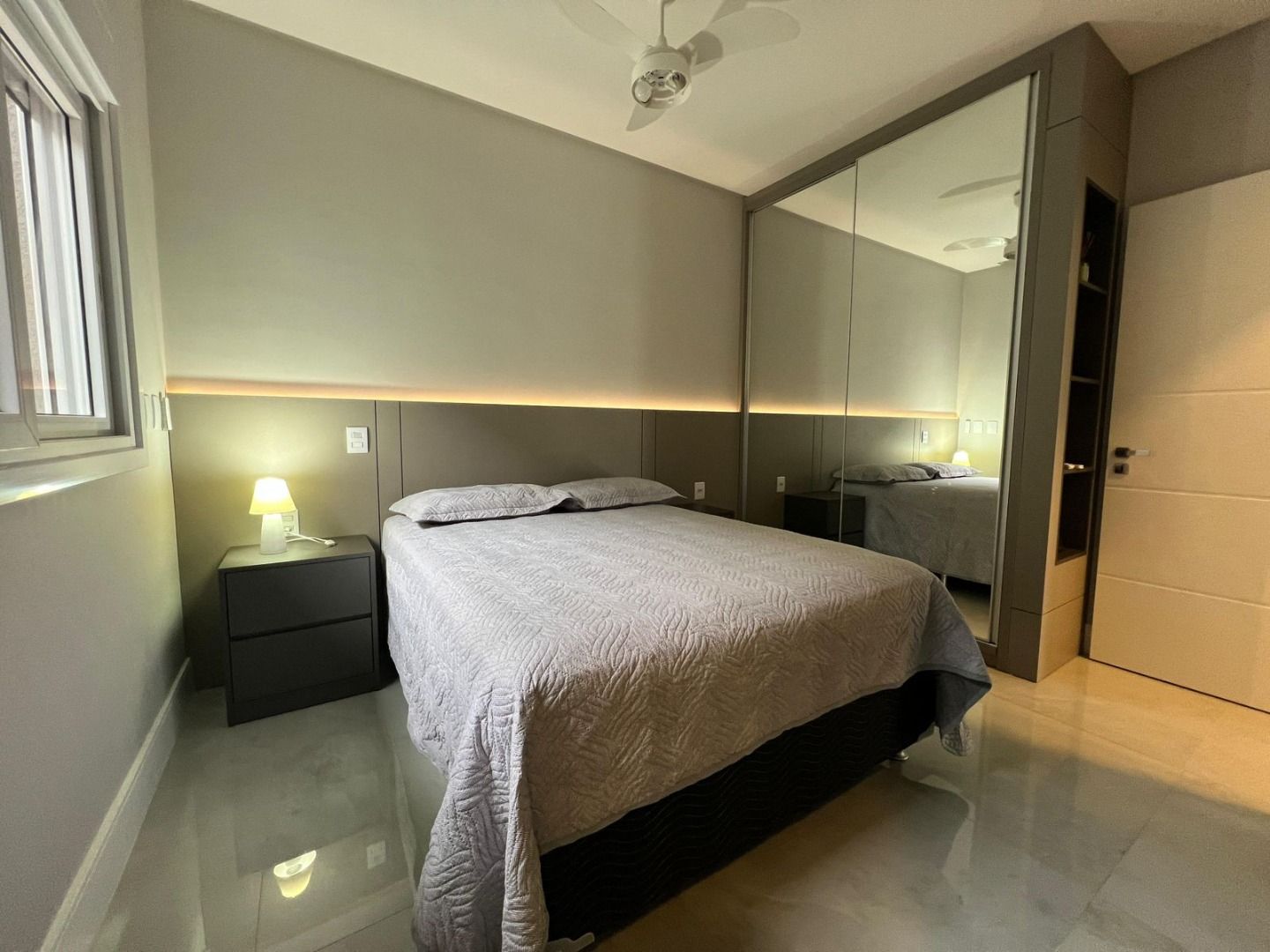 Casa de Condomínio à venda com 4 quartos, 220m² - Foto 13