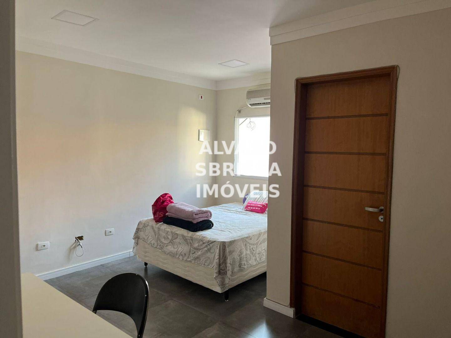 Casa à venda com 2 quartos, 150m² - Foto 14