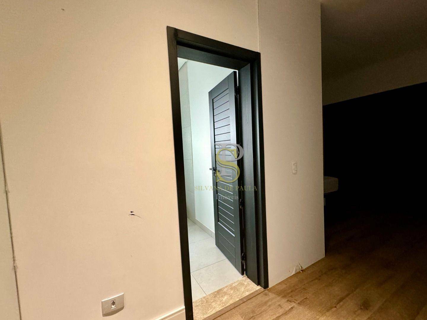 Casa de Condomínio para alugar com 4 quartos, 550m² - Foto 28