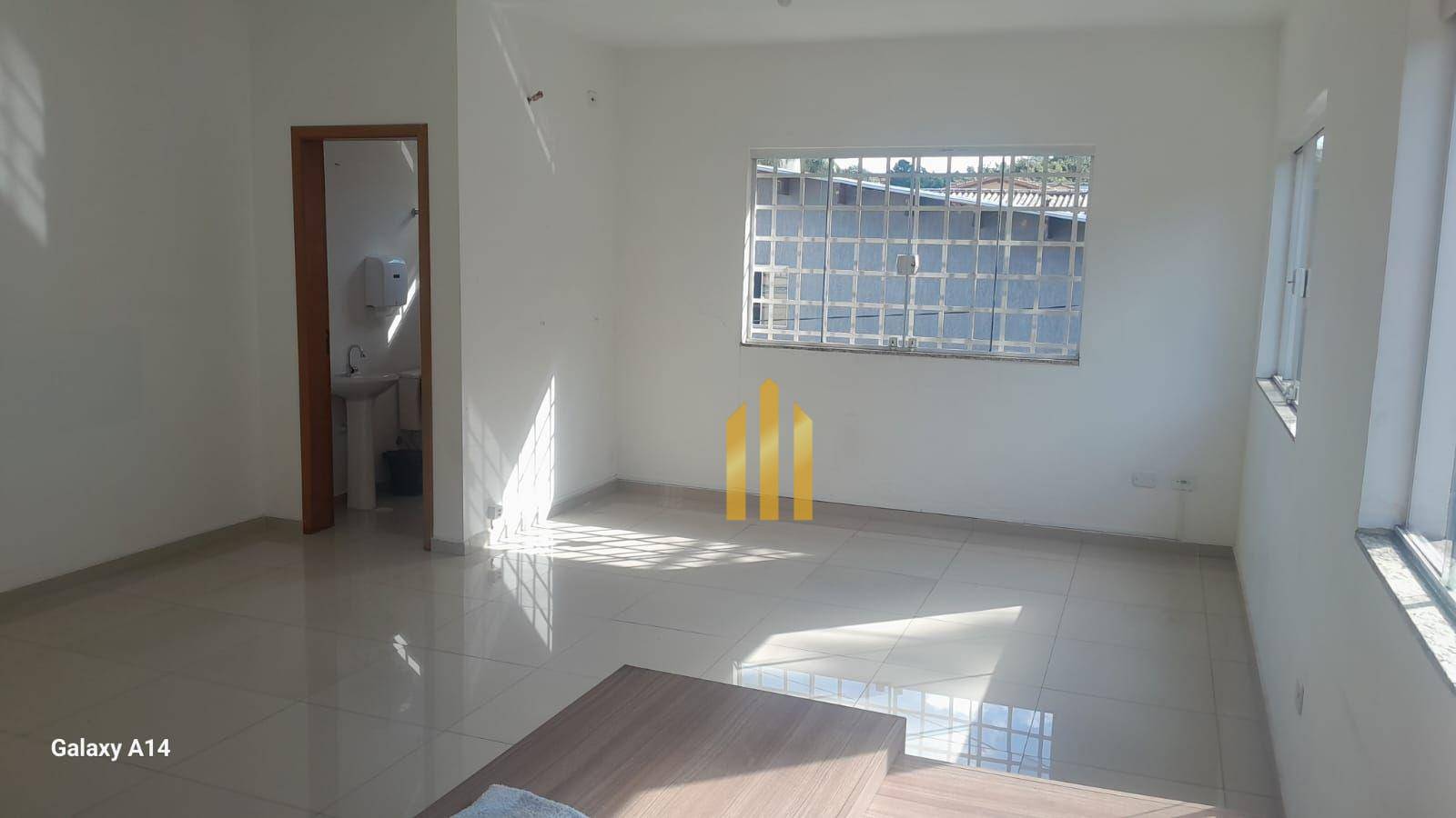 Loja-Salão para alugar, 180m² - Foto 2