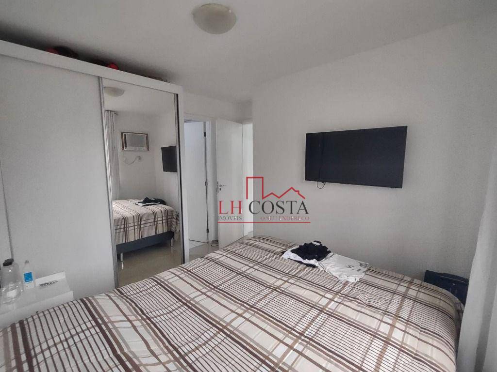 Apartamento à venda com 2 quartos, 70m² - Foto 17