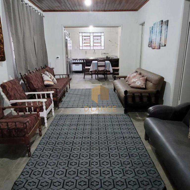 Chácara à venda com 4 quartos, 460m² - Foto 2