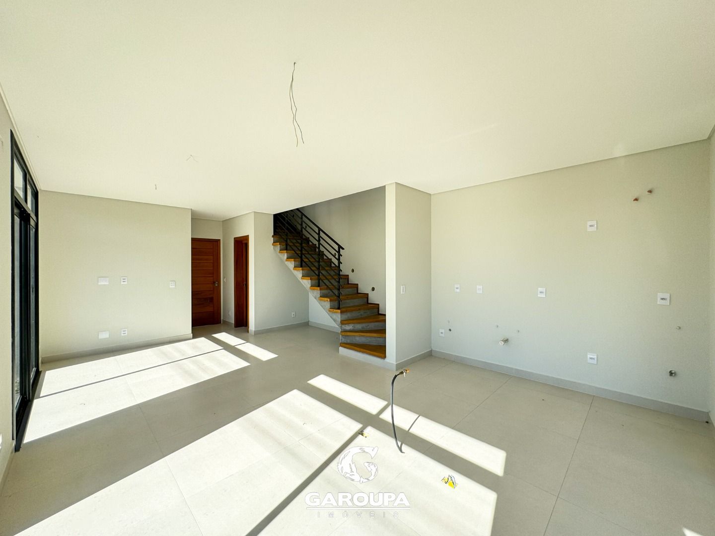 Casa à venda com 3 quartos, 101m² - Foto 5