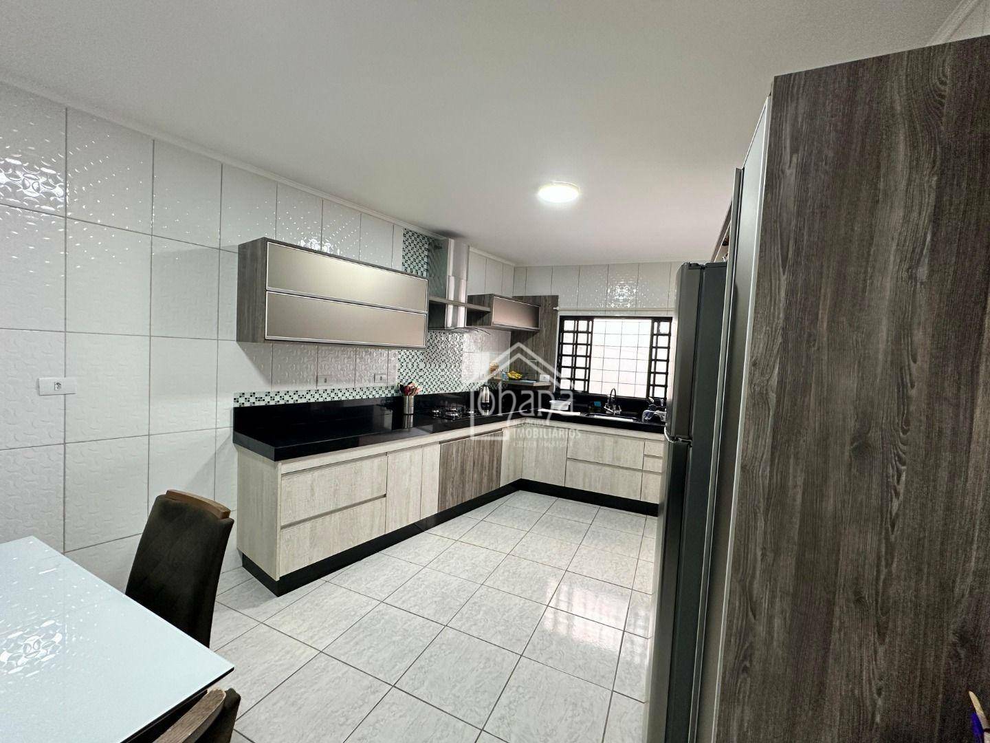 Casa à venda com 4 quartos, 246m² - Foto 24