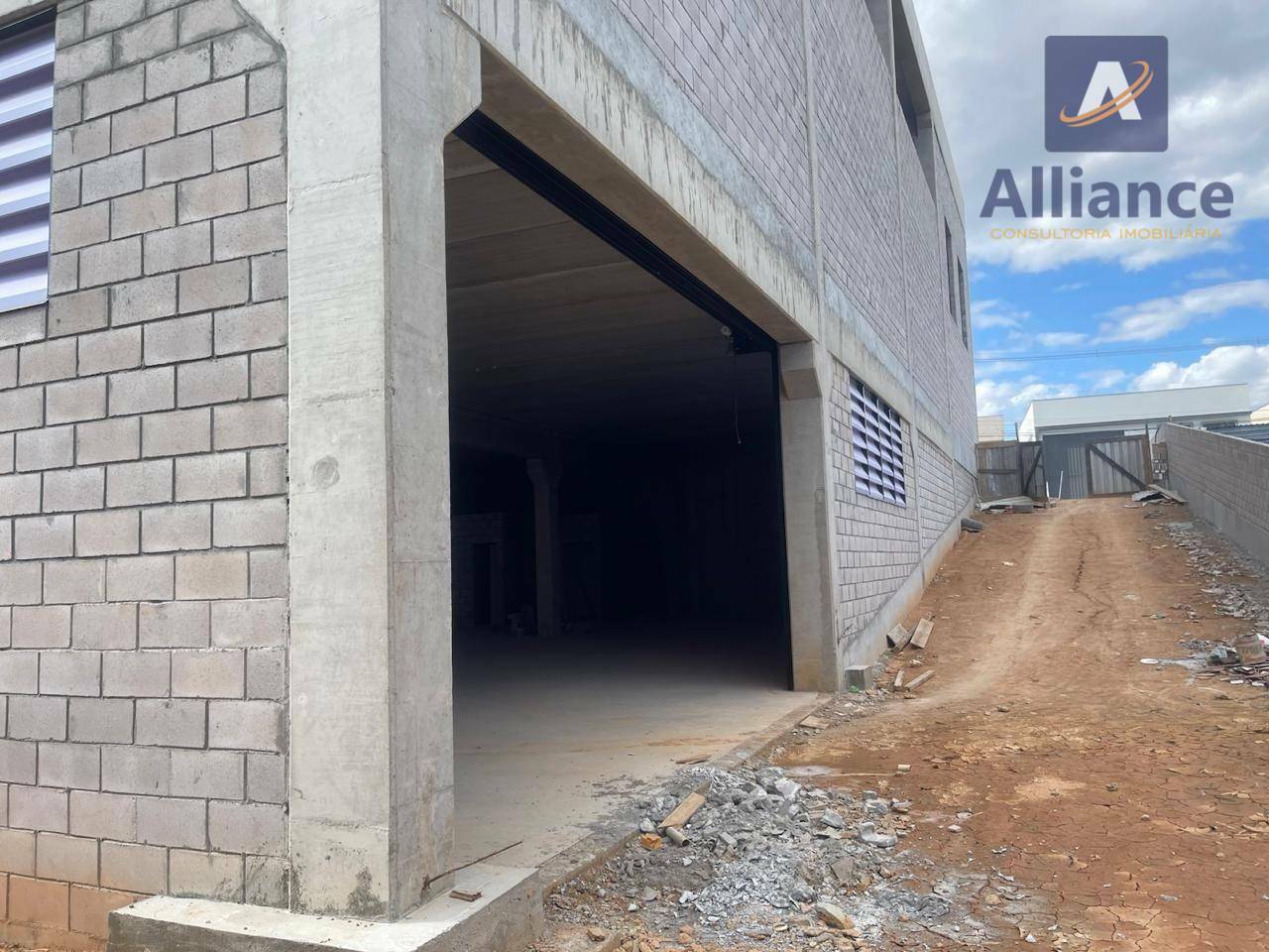Depósito-Galpão-Armazém para alugar, 1030m² - Foto 5