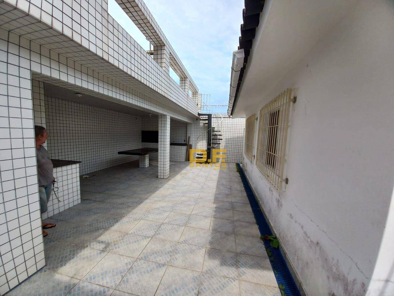 Casa para alugar com 3 quartos, 1M2 - Foto 12