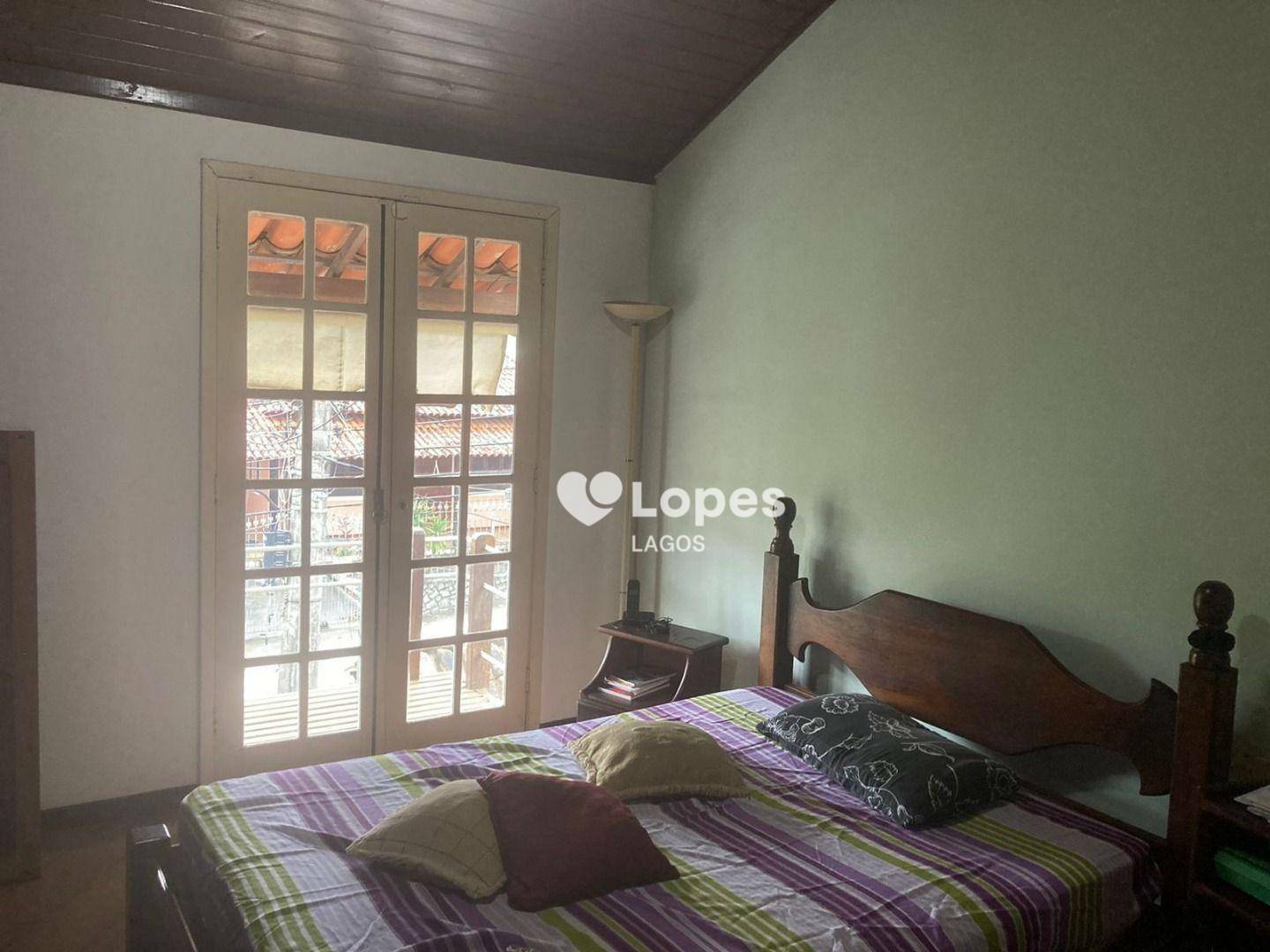 Casa à venda com 3 quartos, 140m² - Foto 2