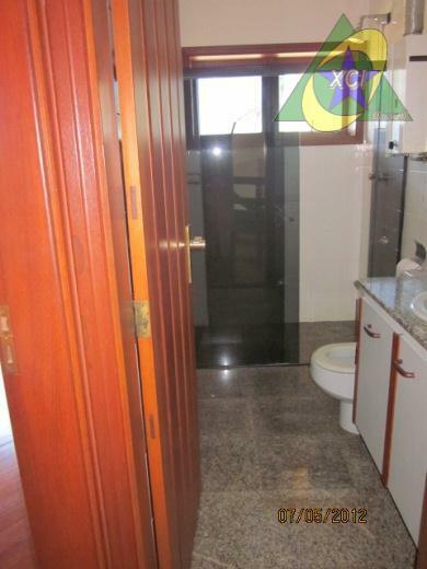 Casa de Condomínio à venda com 4 quartos, 600m² - Foto 21