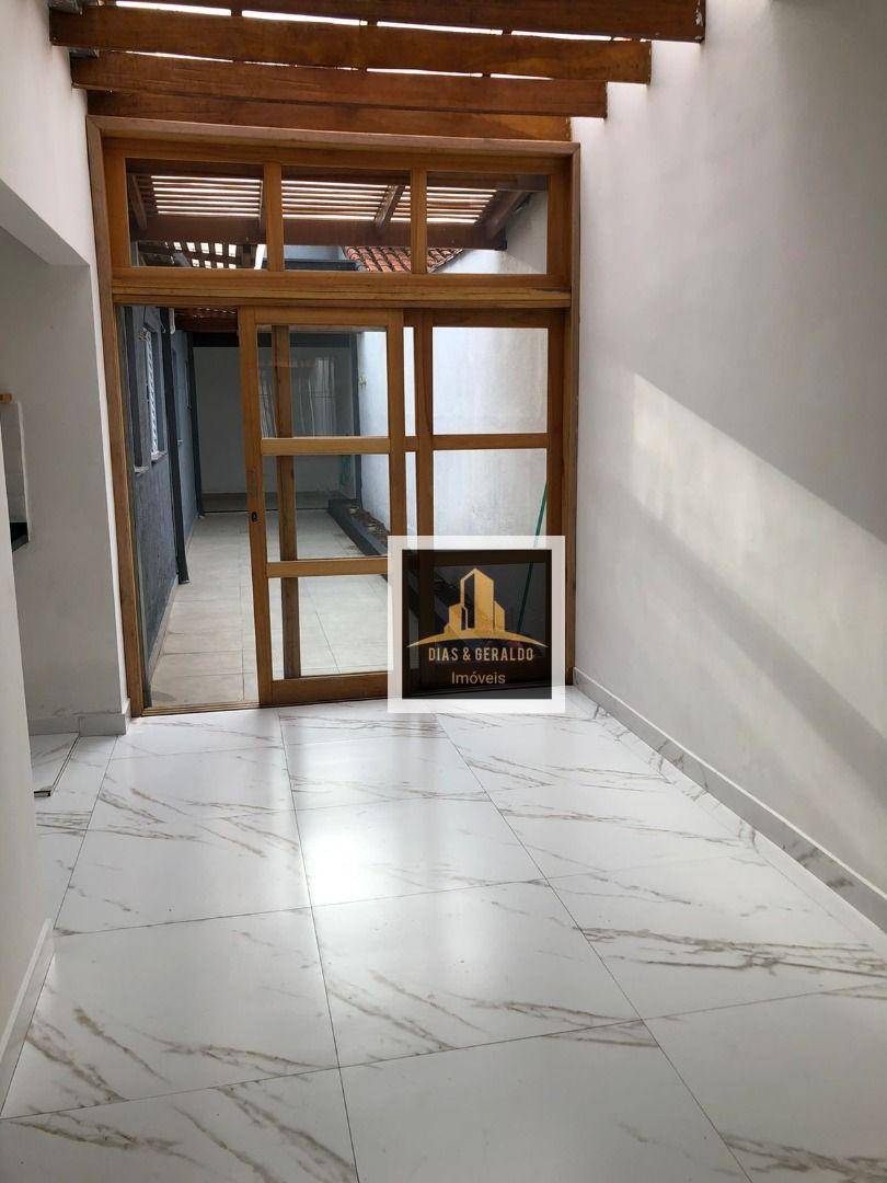 Casa à venda com 2 quartos, 168m² - Foto 14