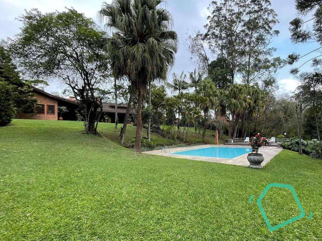 Casa à venda com 4 quartos, 970m² - Foto 1