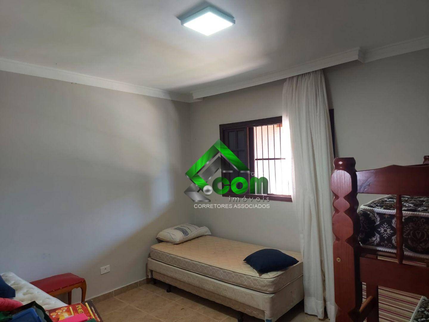 Chácara à venda com 2 quartos, 174m² - Foto 7