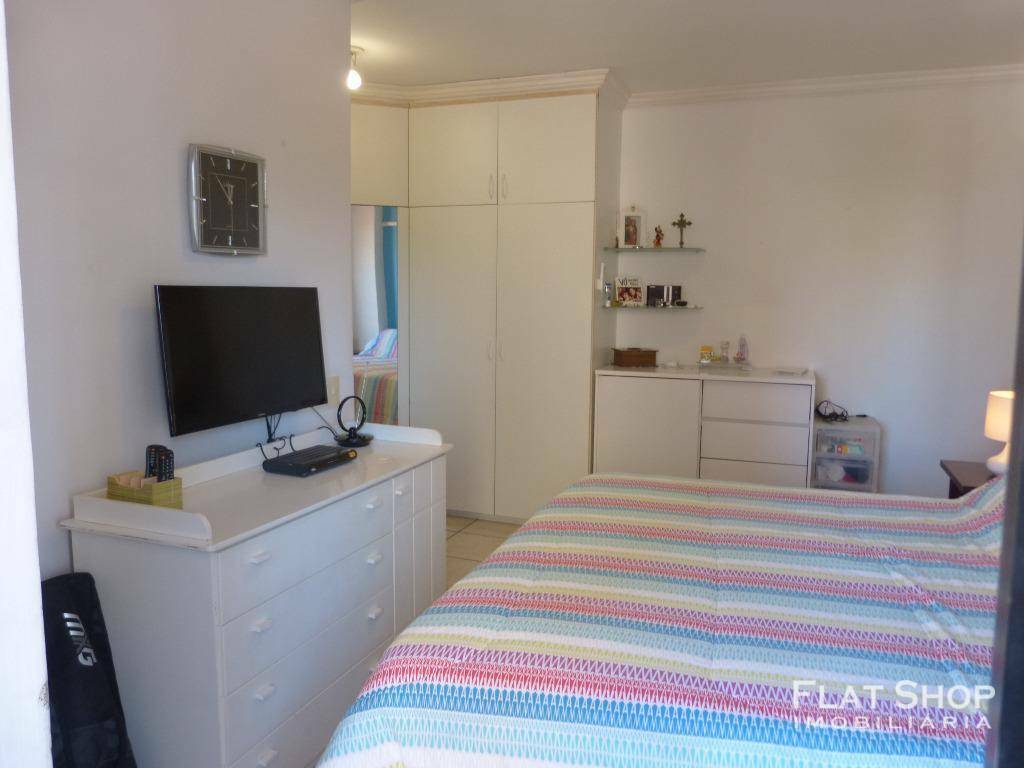 Apartamento à venda com 3 quartos, 135m² - Foto 23