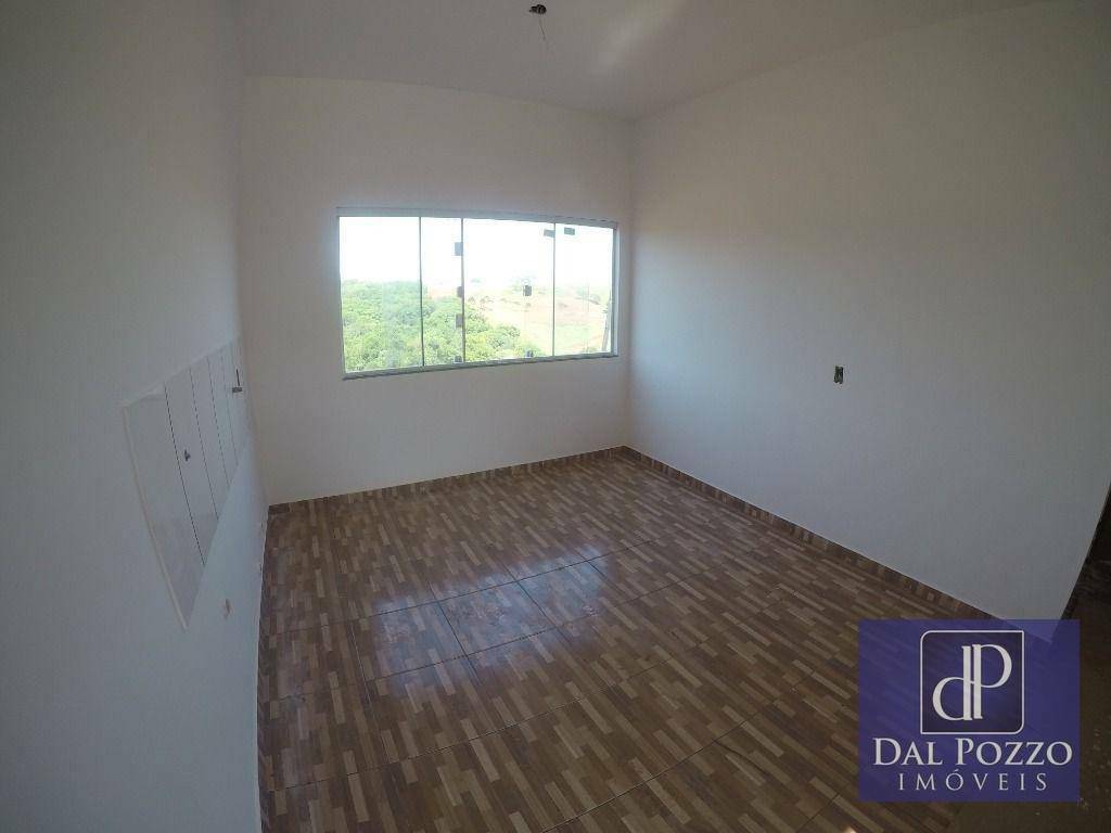 Sobrado à venda com 2 quartos, 60M2 - Foto 2