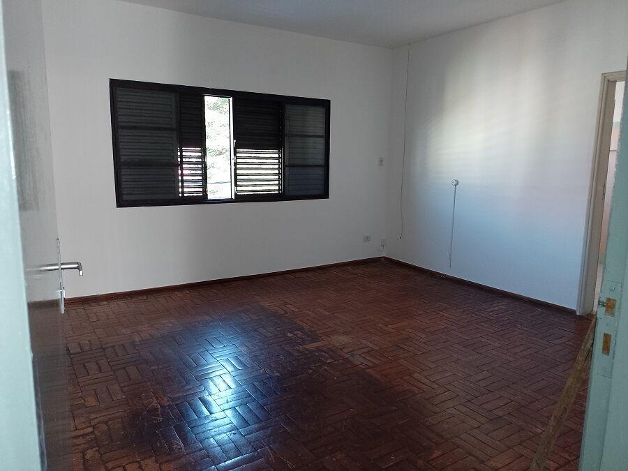 Casa à venda com 3 quartos, 250m² - Foto 8