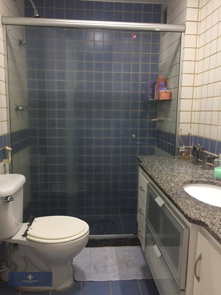 Apartamento à venda com 2 quartos, 80m² - Foto 29