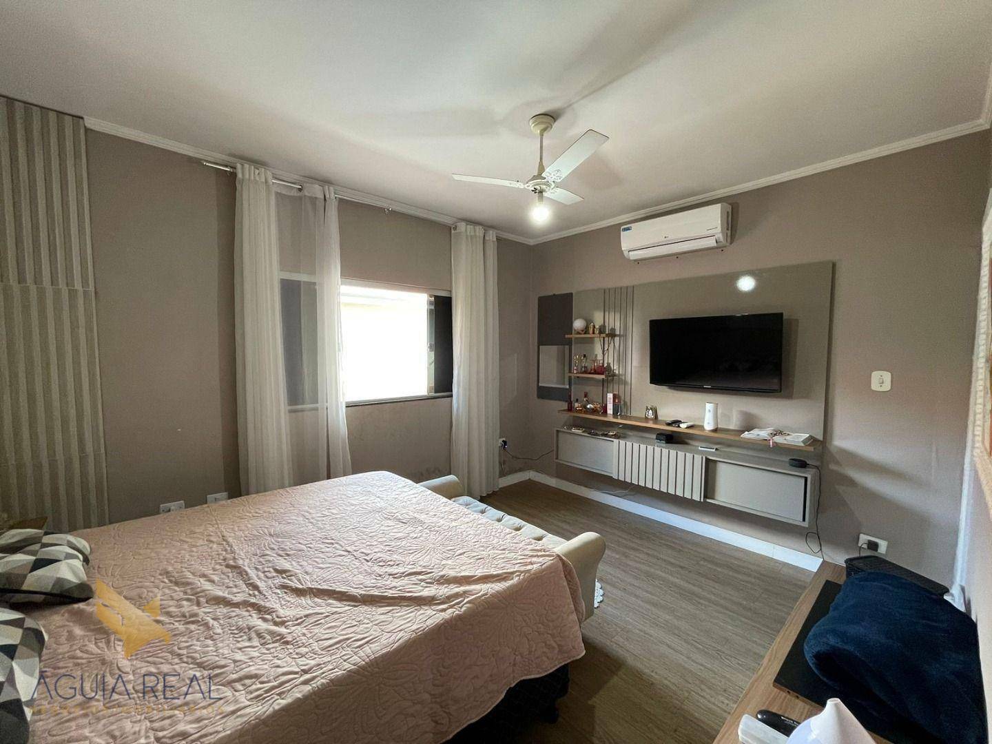 Casa à venda com 4 quartos, 230m² - Foto 41