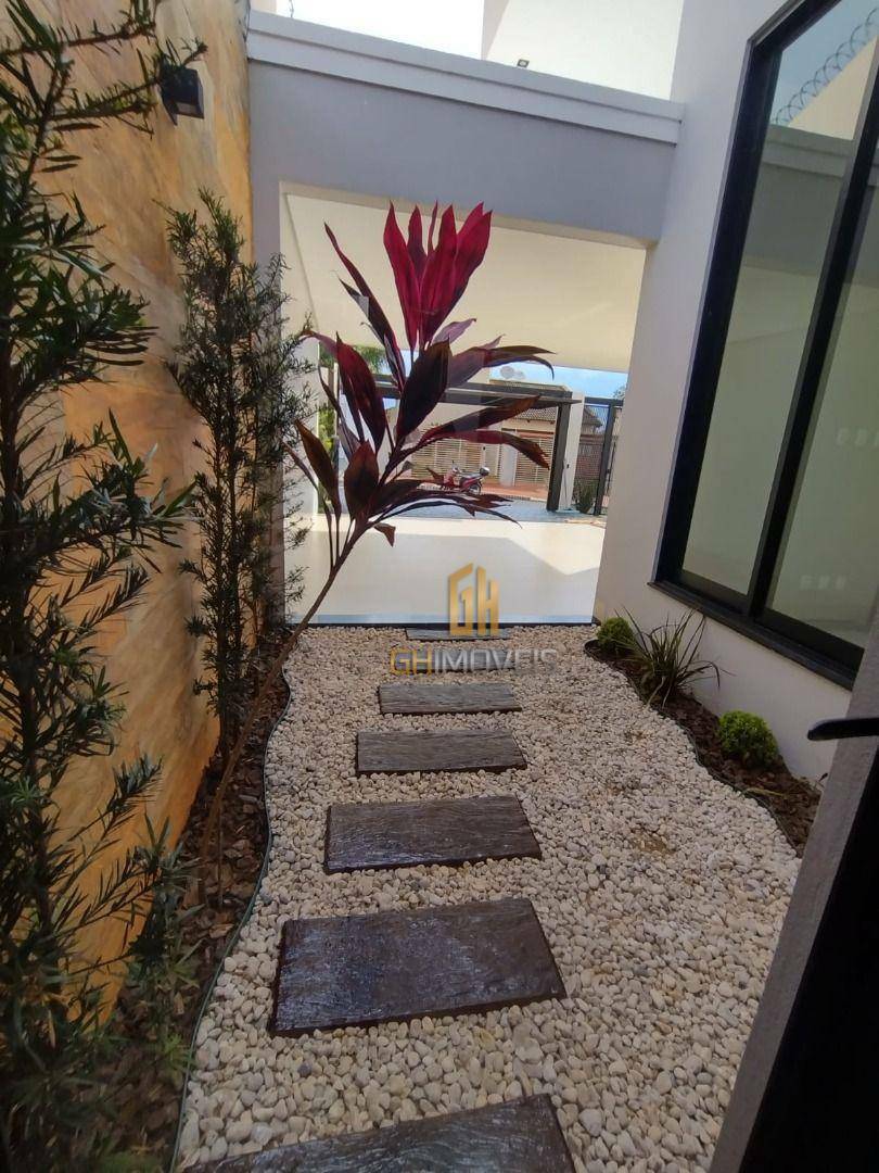 Casa à venda com 3 quartos, 200m² - Foto 13