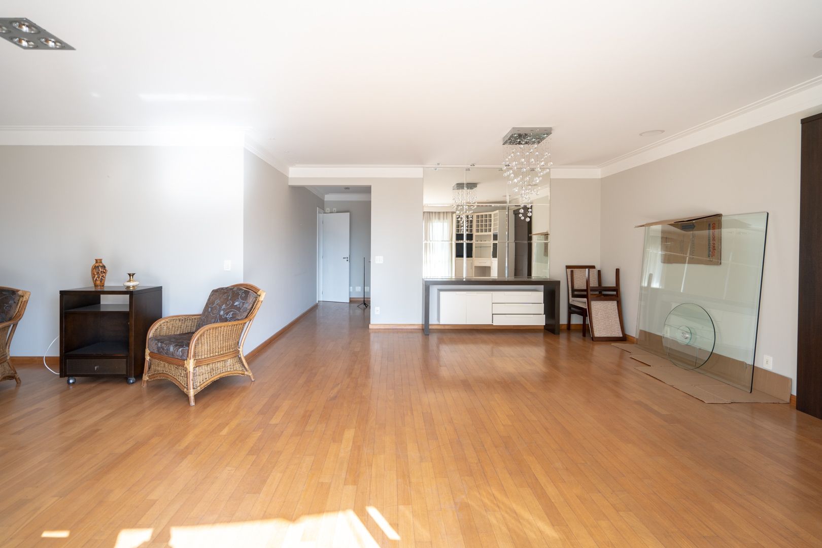 Apartamento à venda com 4 quartos, 173m² - Foto 4