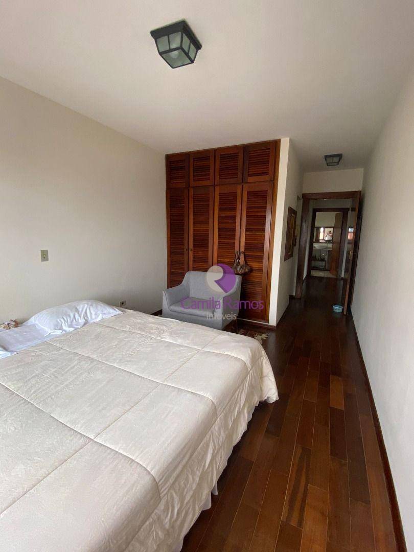 Casa para alugar com 4 quartos, 329m² - Foto 21